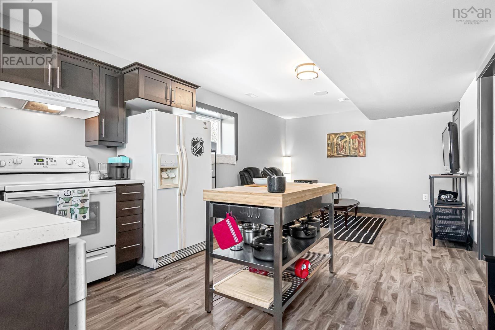 Property 27 of 50 of 266 Kernwood Drive