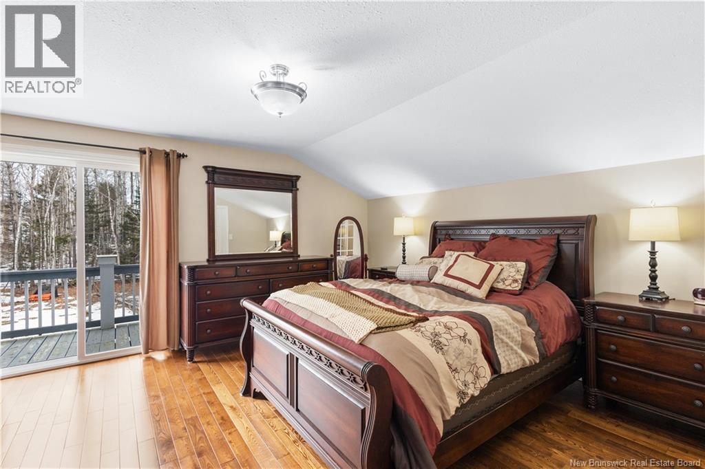 1 SILVERWOOD DRIVE - 22