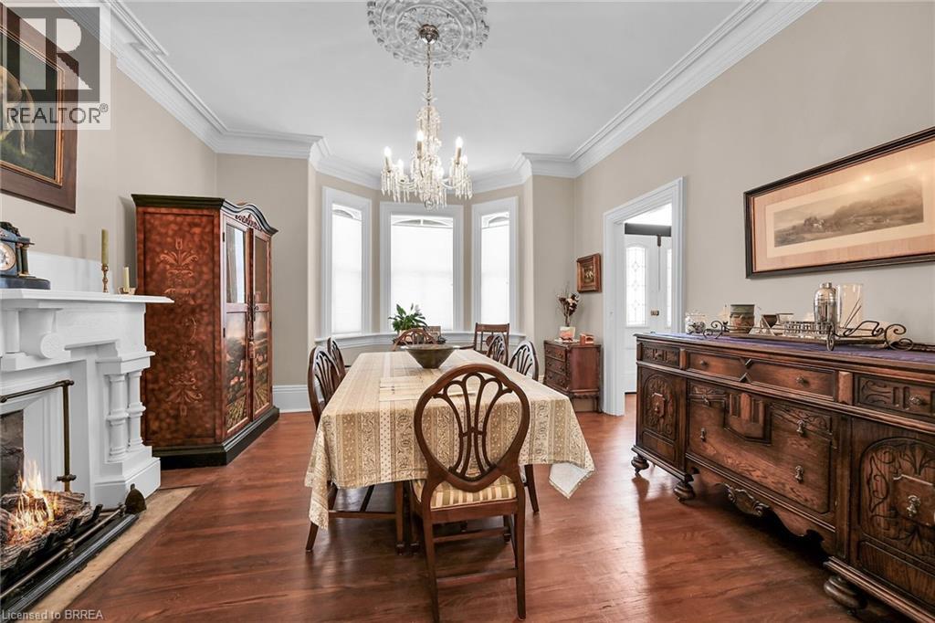 40 LOCKE Street S, Hamilton, Ontario, L8P3Z8 — Photo 6