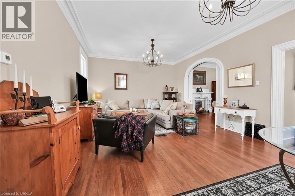 40 LOCKE Street S, Hamilton, Ontario, L8P3Z8 — Photo 11
