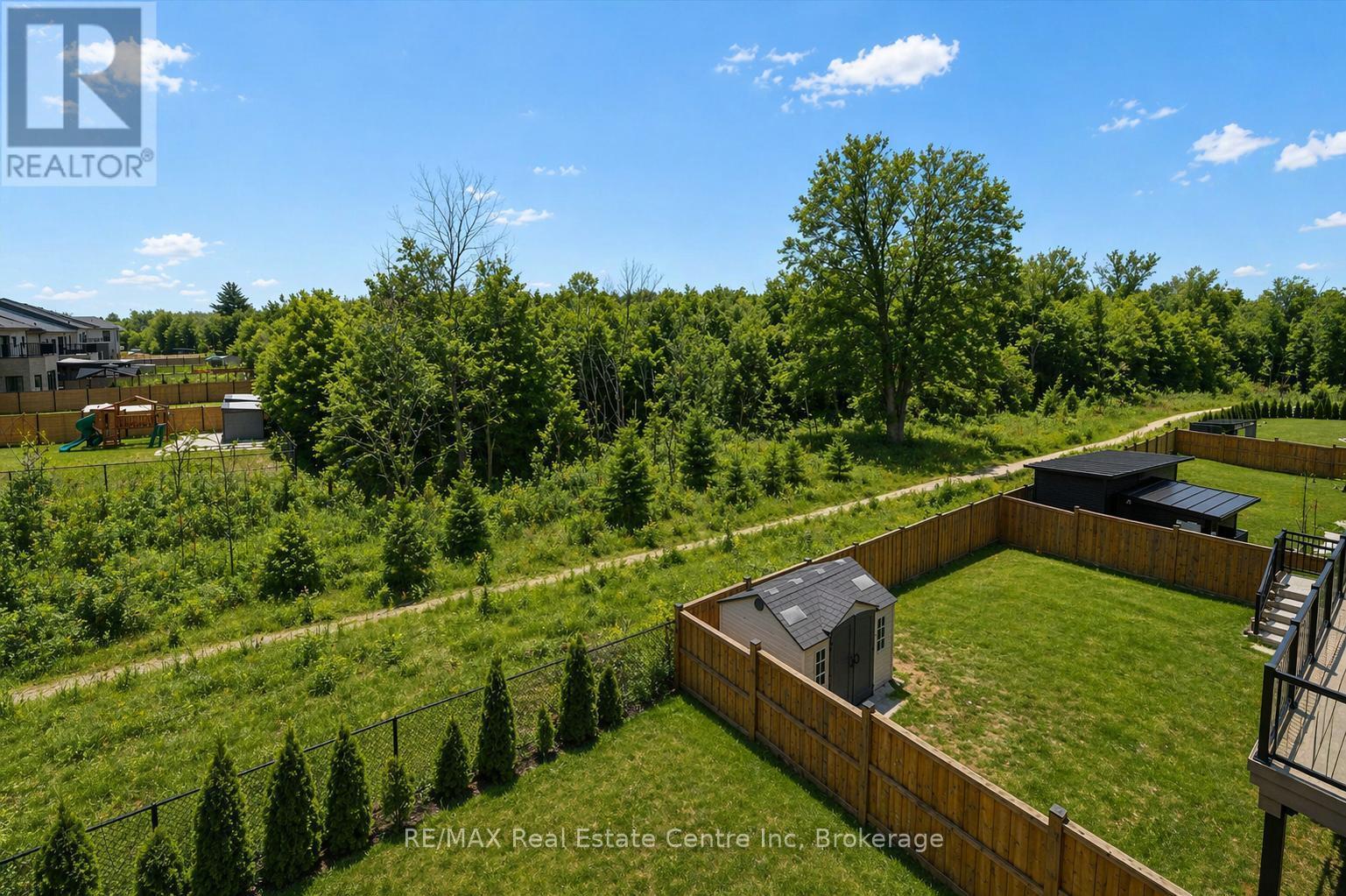 187 AMBROUS CRESCENT — photo 21