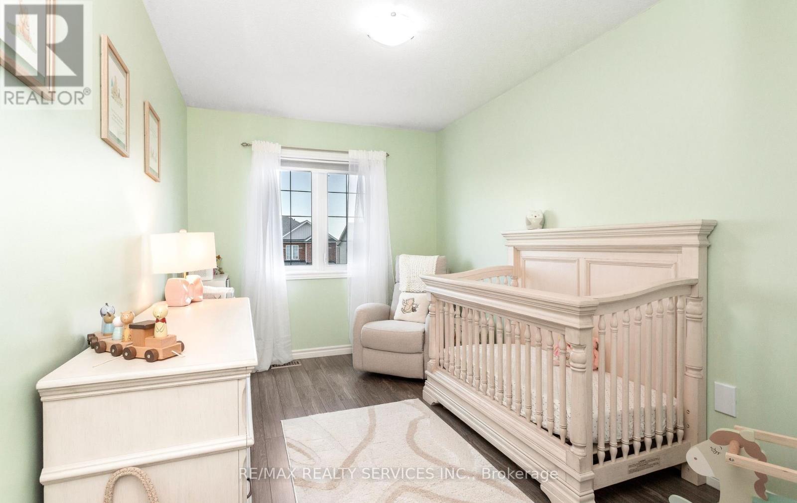 49 JAMES ARNOTT CRESCENT — photo 24