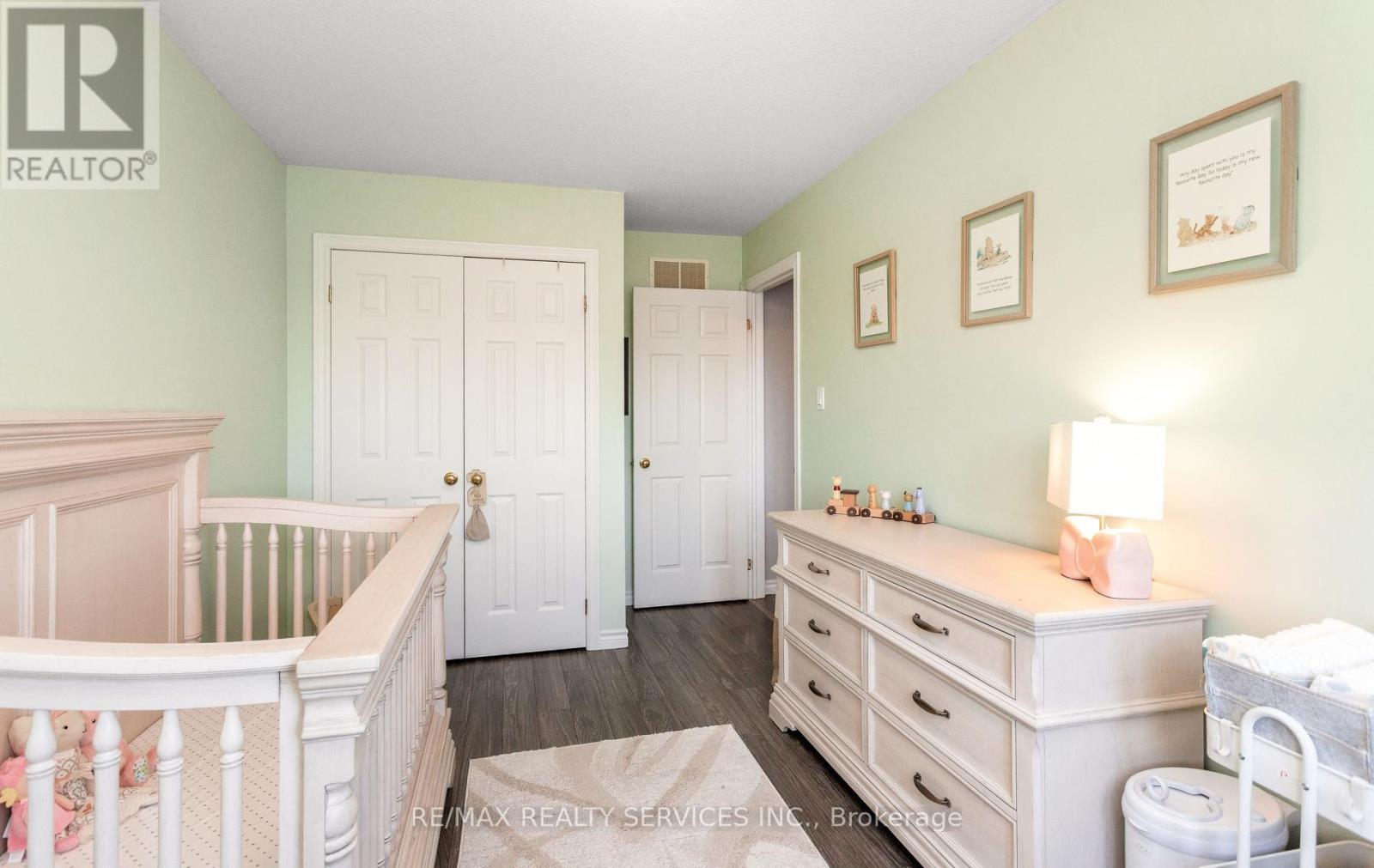 49 JAMES ARNOTT CRESCENT — photo 25