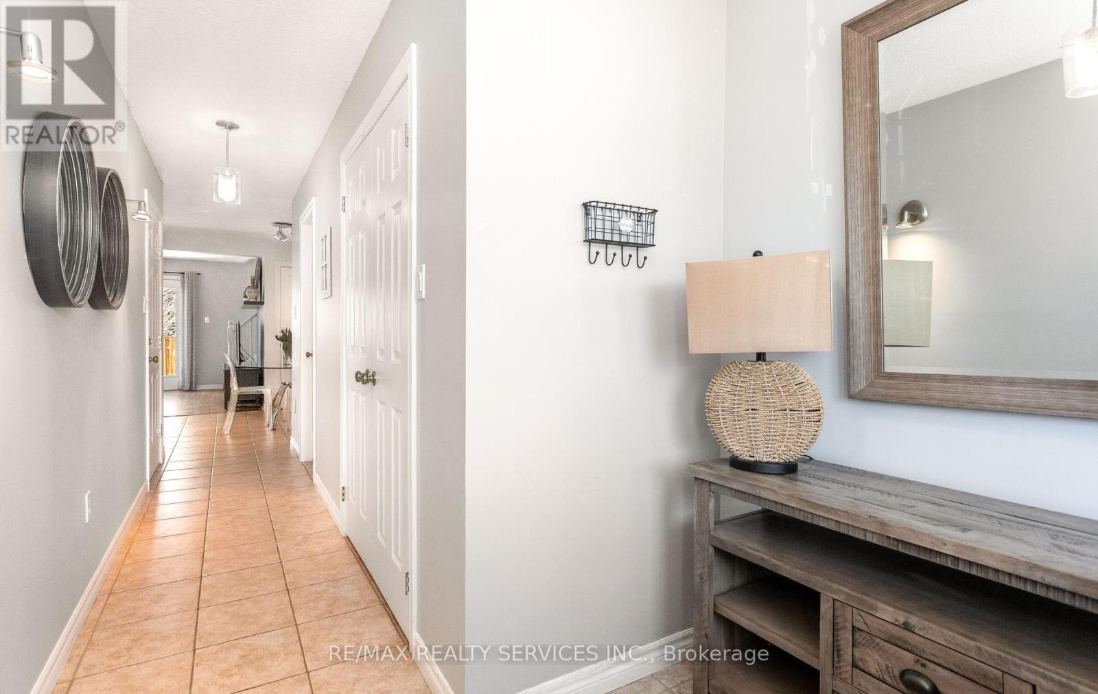 49 JAMES ARNOTT CRESCENT - photo 4