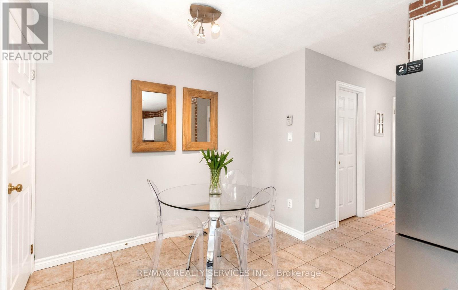 49 JAMES ARNOTT CRESCENT — photo 6