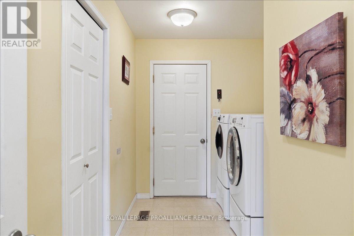 52 HORACE AVENUE — photo 20