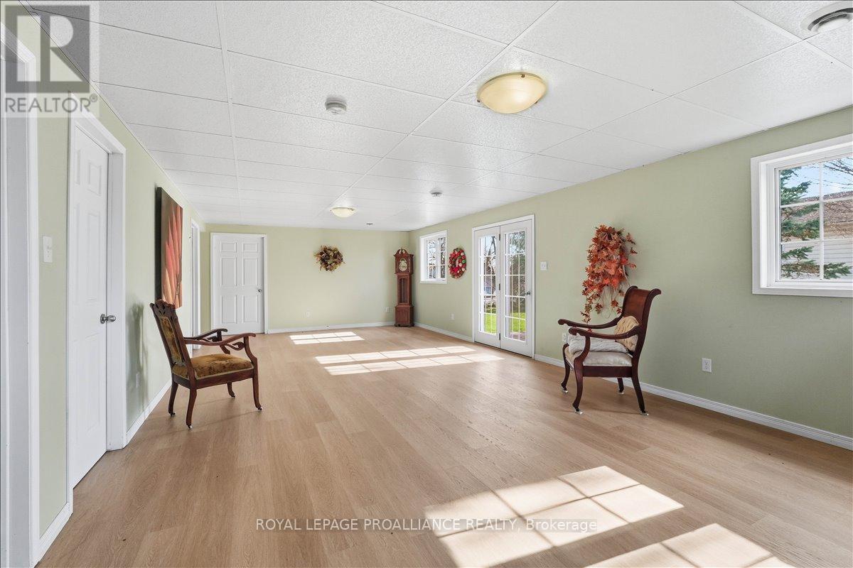 52 HORACE AVENUE — photo 25