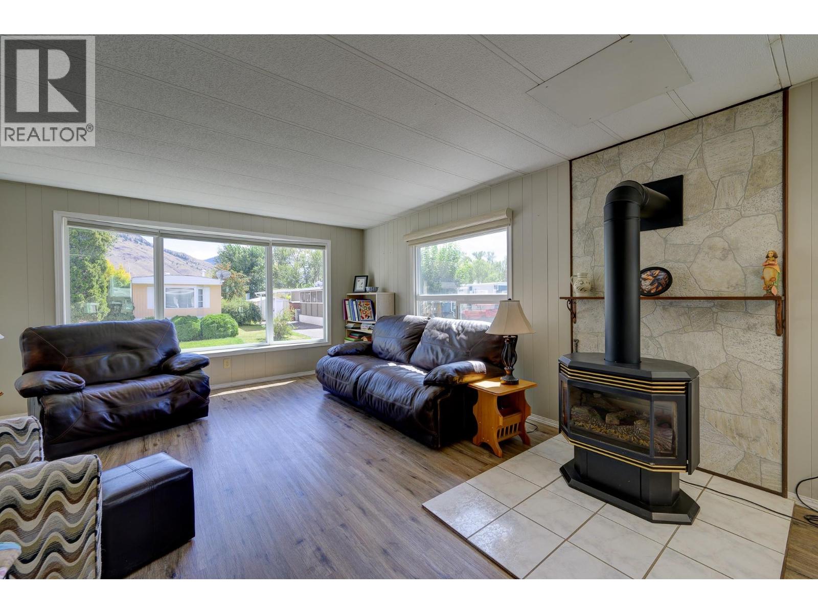 #23 2400 OAKDALE Way - Image 3