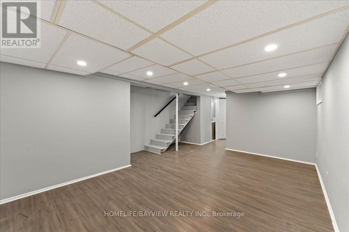 214 BURLINGTON STREET E - 26