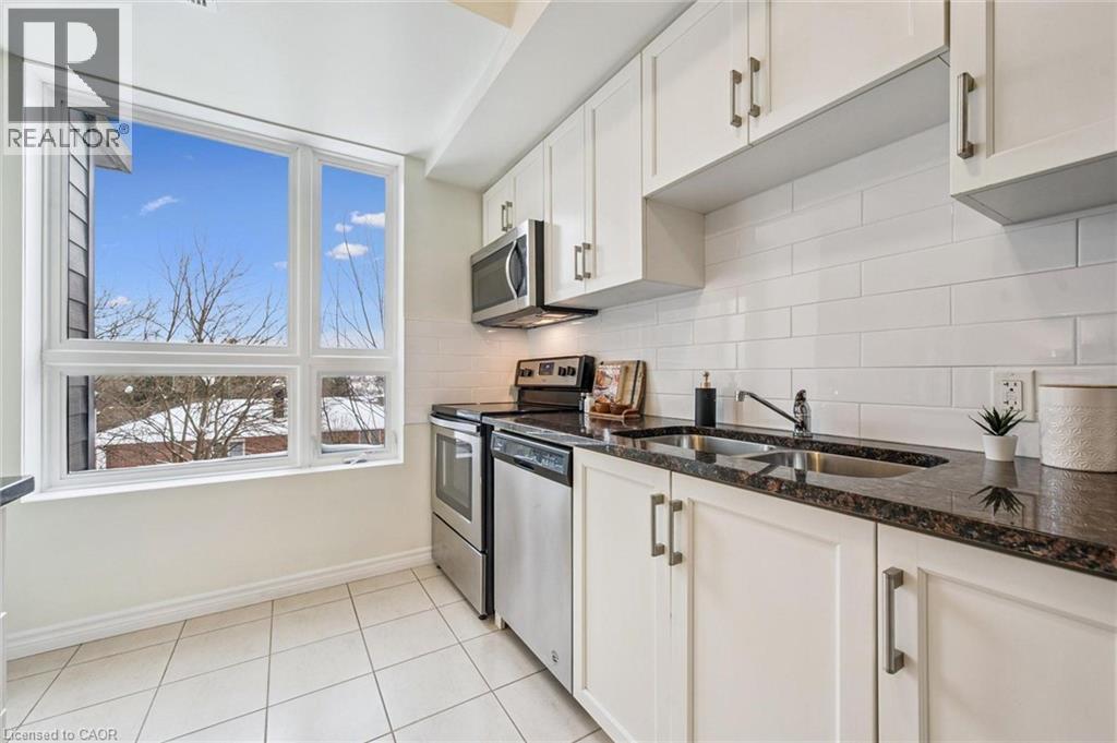 1280 GORDON Street Unit# 210, Guelph, Ontario, N1L0N6 — Photo 9