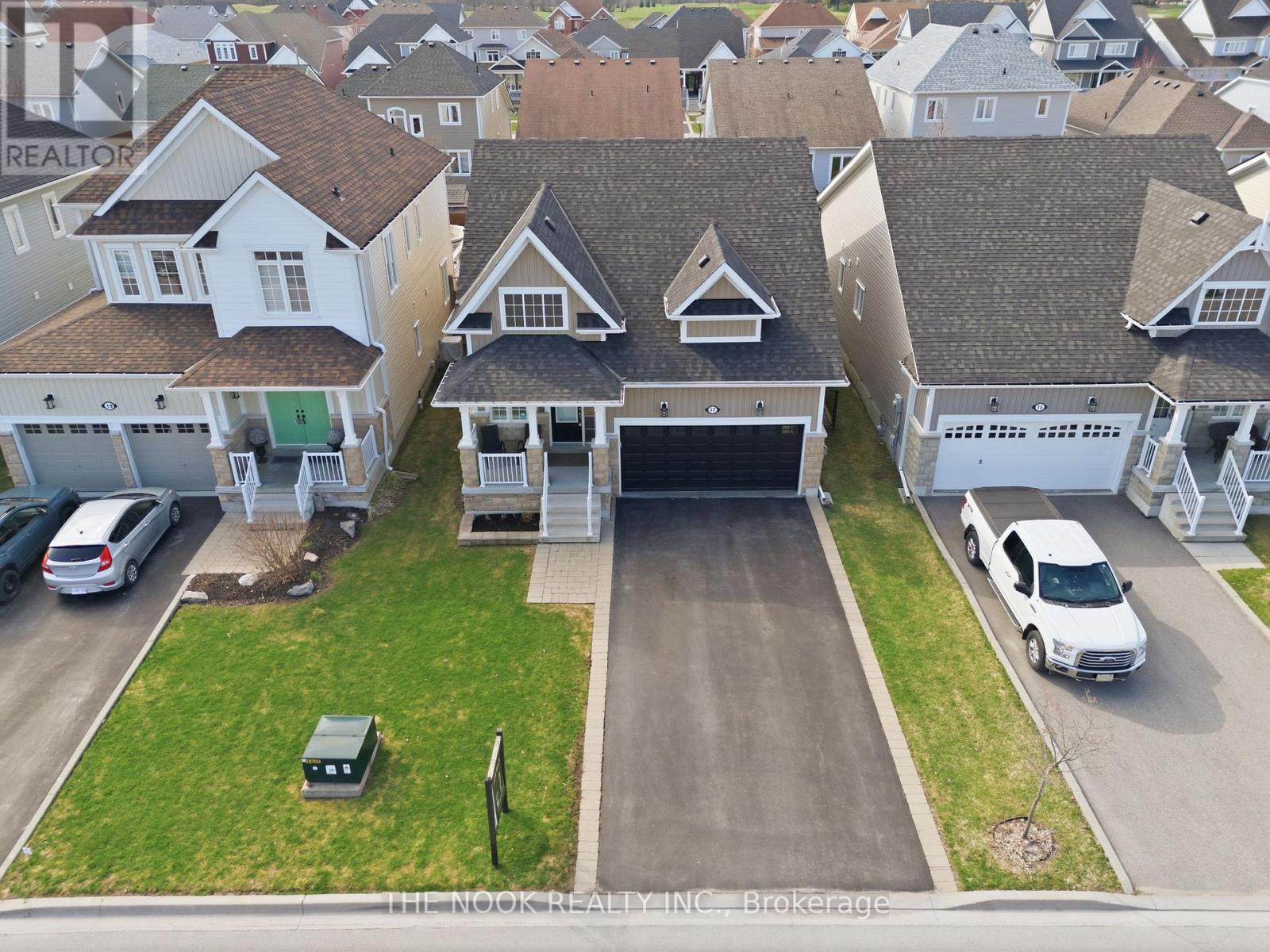 17 DEACON CRESCENT, Kawartha Lakes (Lindsay), Ontario, K9V0L4 — Photo 3