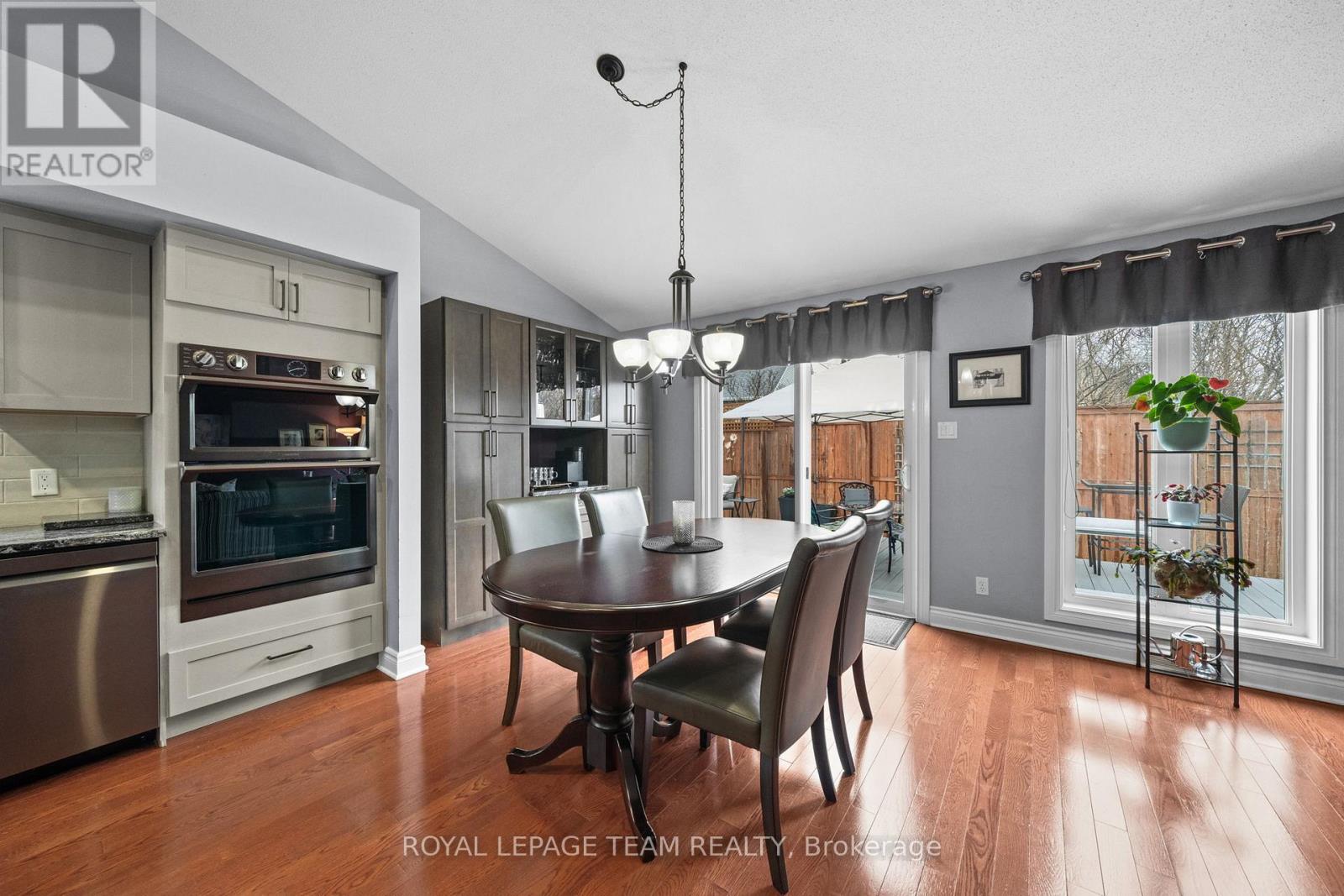 48 SETTLER'S RIDGE WAY — photo 14
