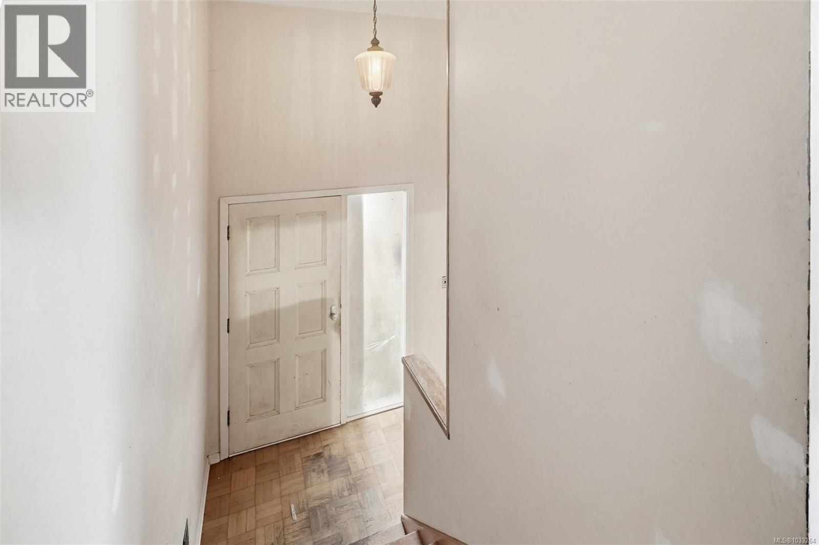  247 Glenairlie Drive, View Royal