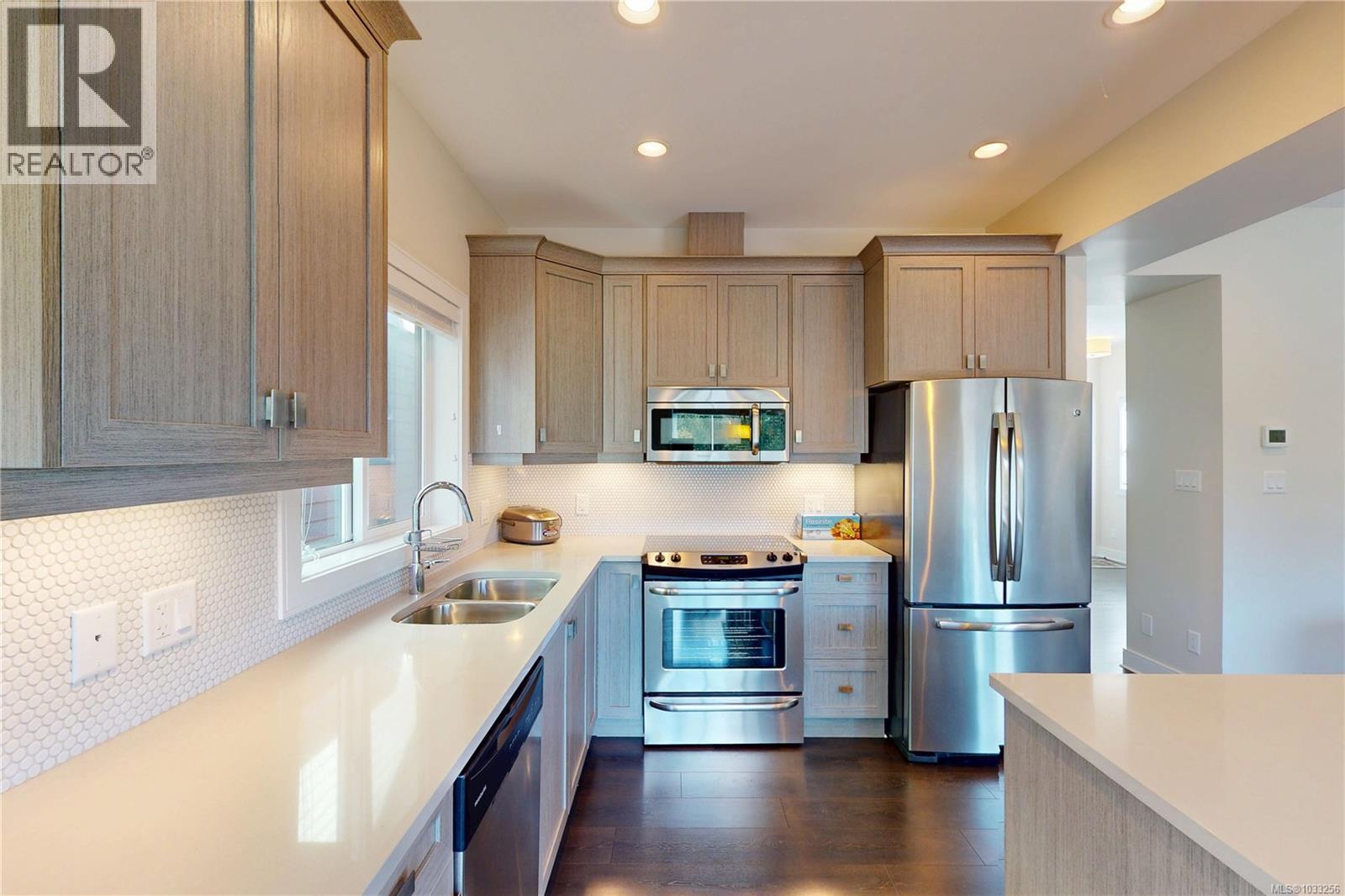  1262 Bombardier Crescent, Langford