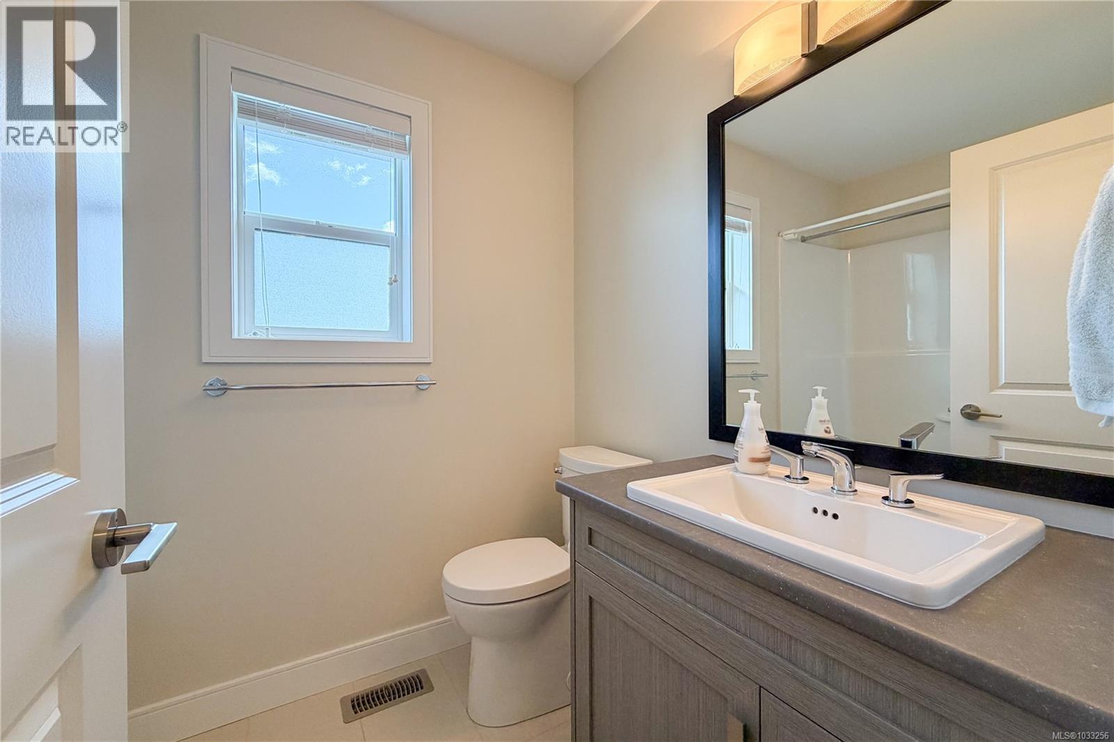  1262 Bombardier Crescent, Langford