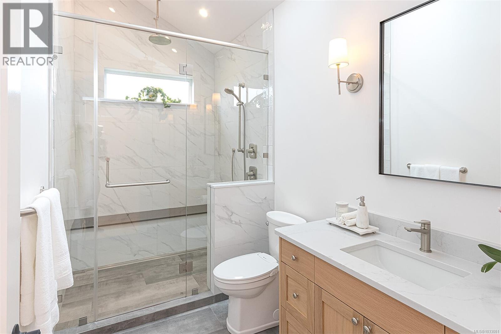  668 Southwood Drive, Highlands