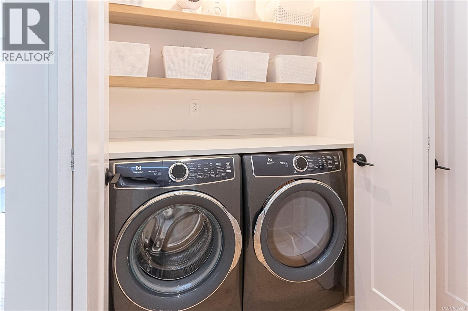  668 Southwood Drive, Highlands