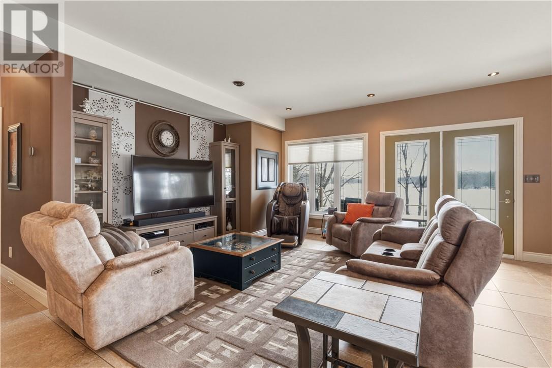 389 Frenchman Lake Rd. S., Hanmer, Ontario, P3P1R3 — Photo 4