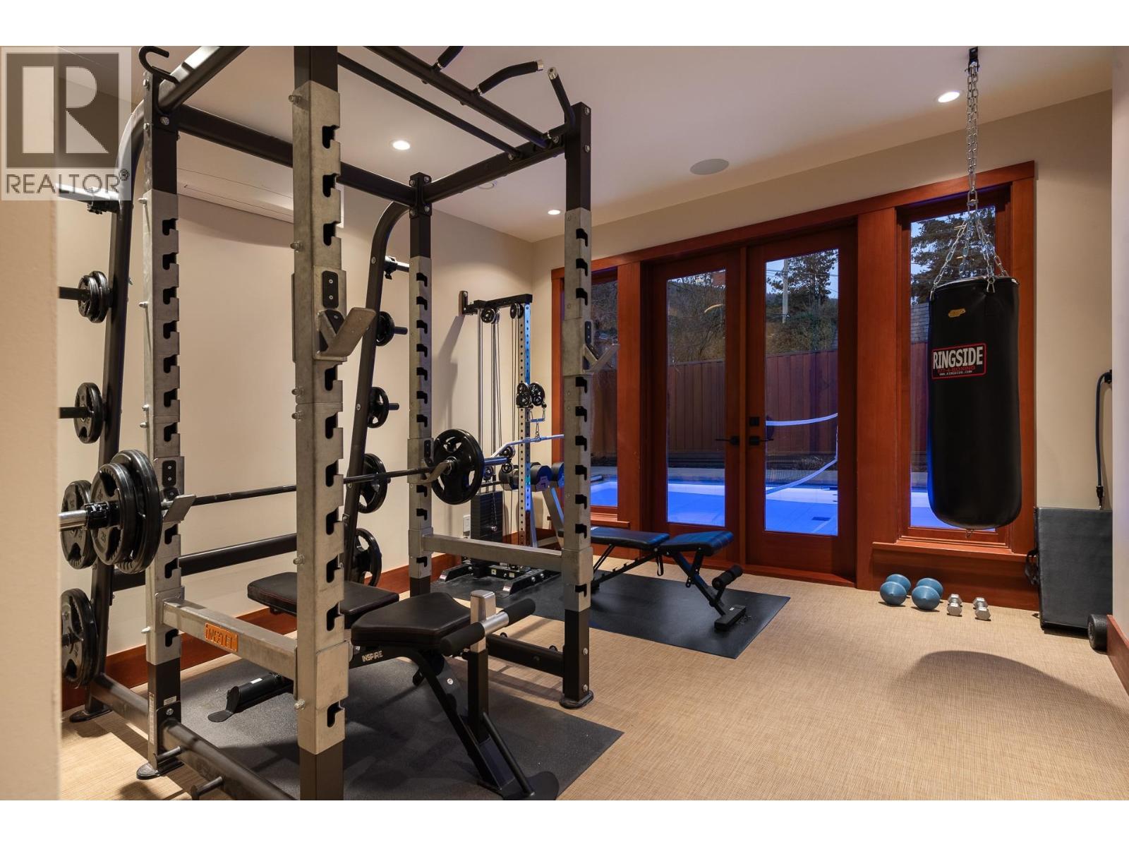 4230 LIONS AVENUE, North Vancouver