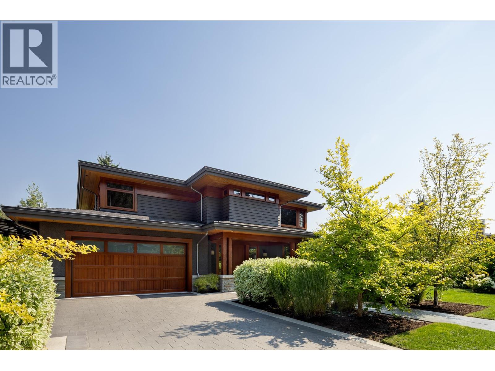 4230 LIONS AVENUE, North Vancouver