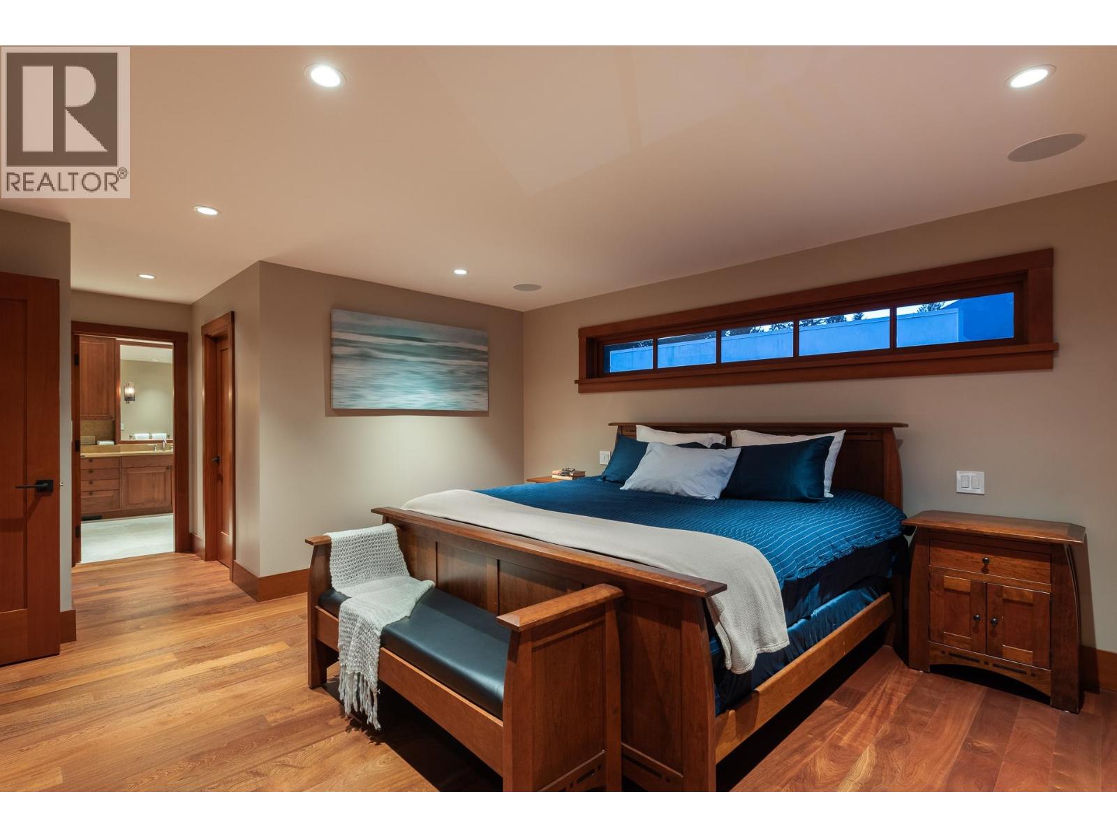 4230 LIONS AVENUE, North Vancouver