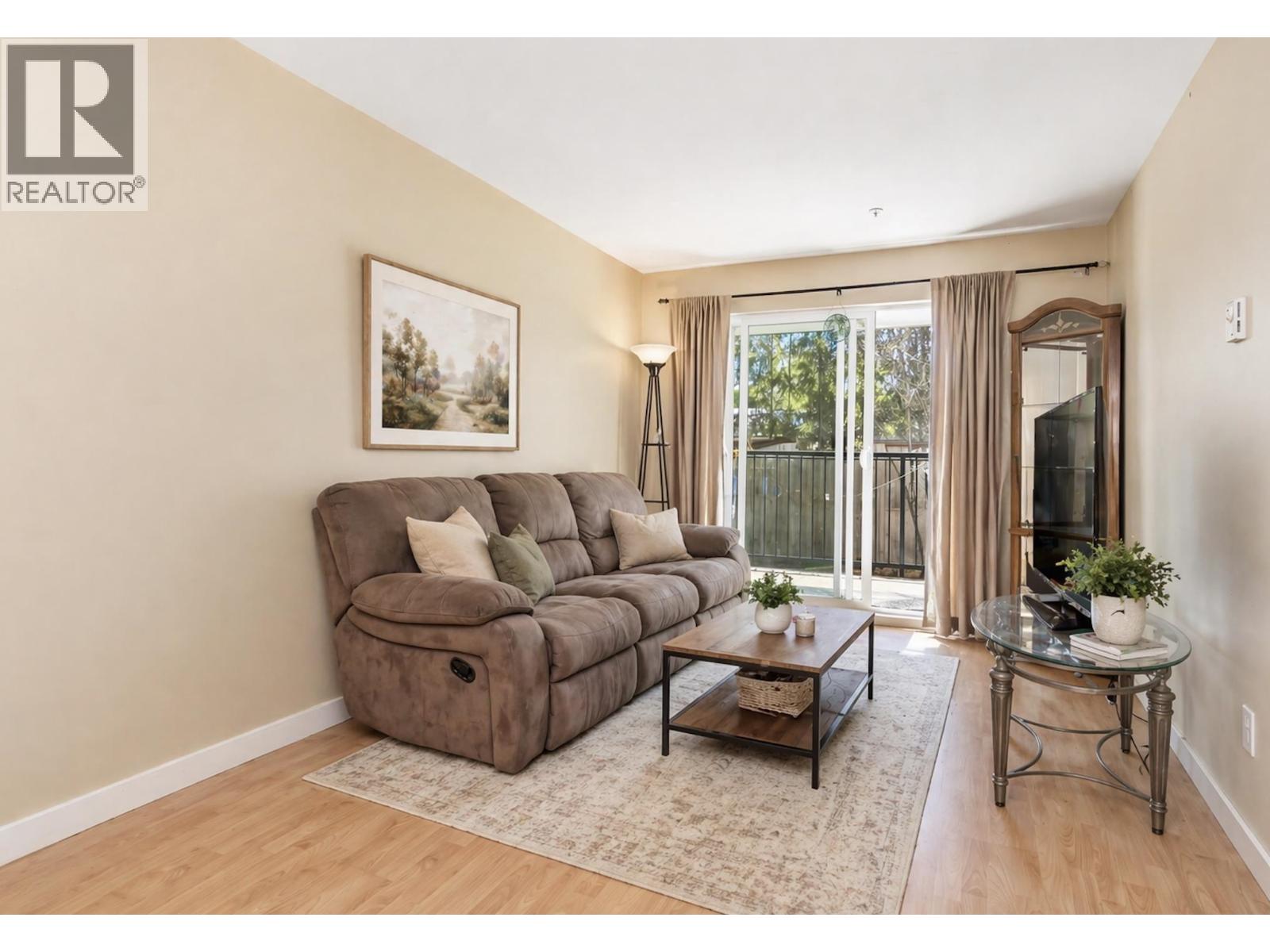 E105 40180 WILLOW CRESCENT, Squamish
