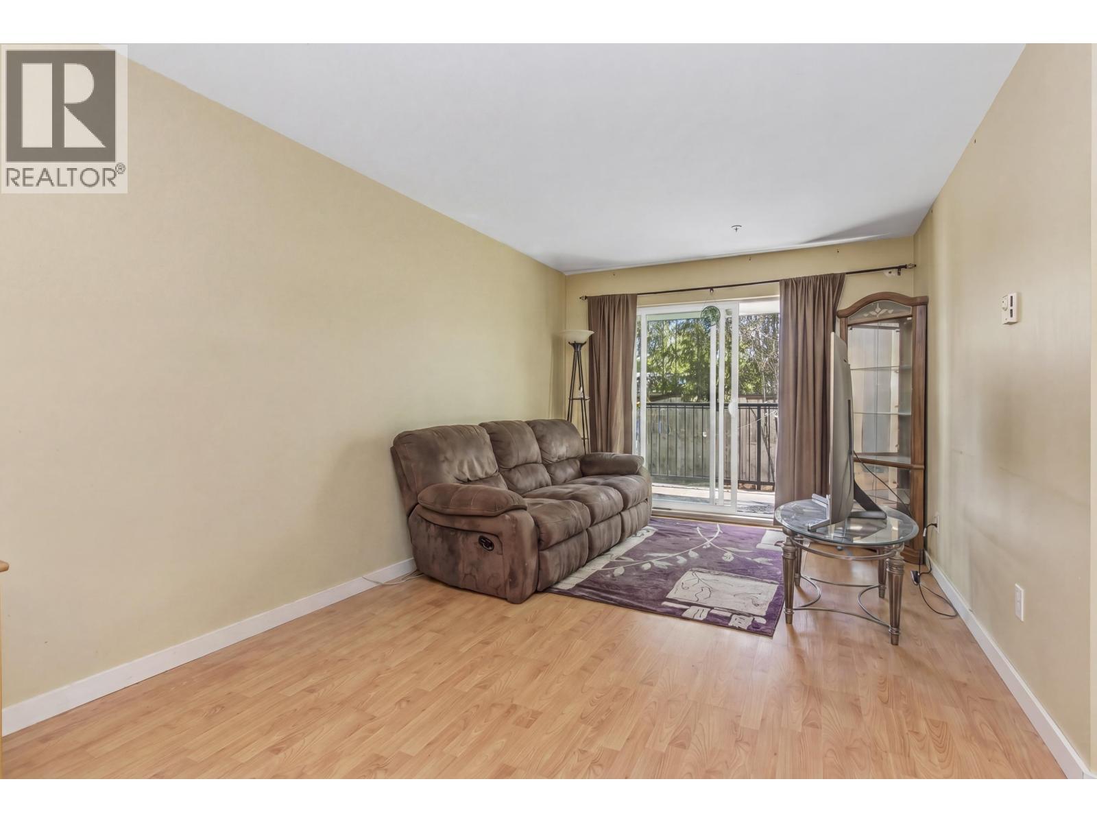 E105 40180 WILLOW CRESCENT, Squamish