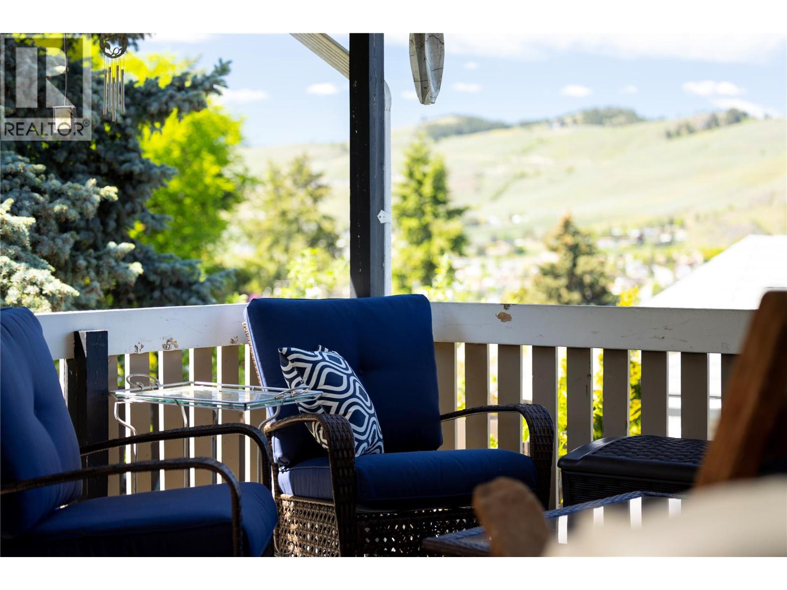 3928 15 Crescent, Vernon