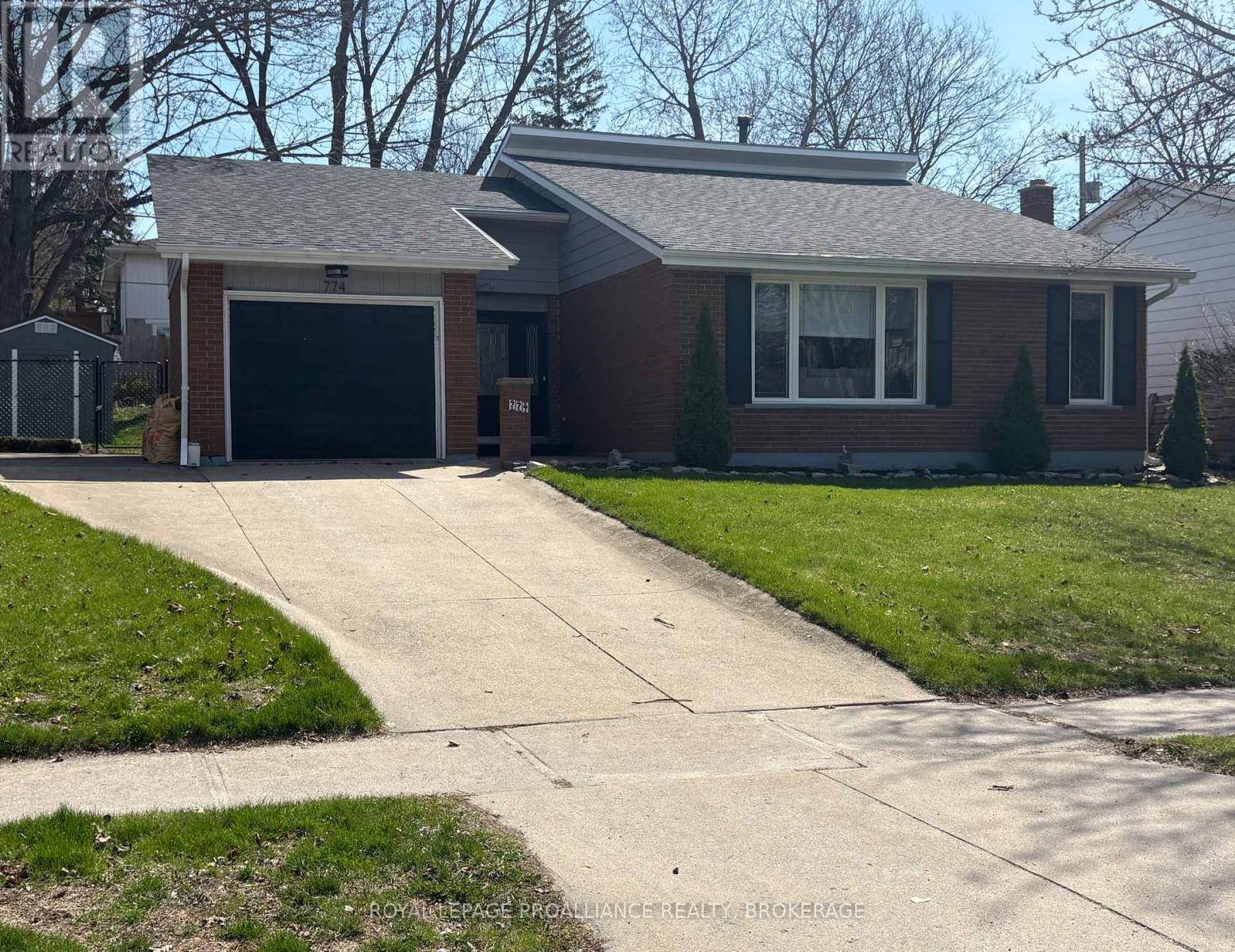 774 HIGH GATE PARK DRIVE - 1