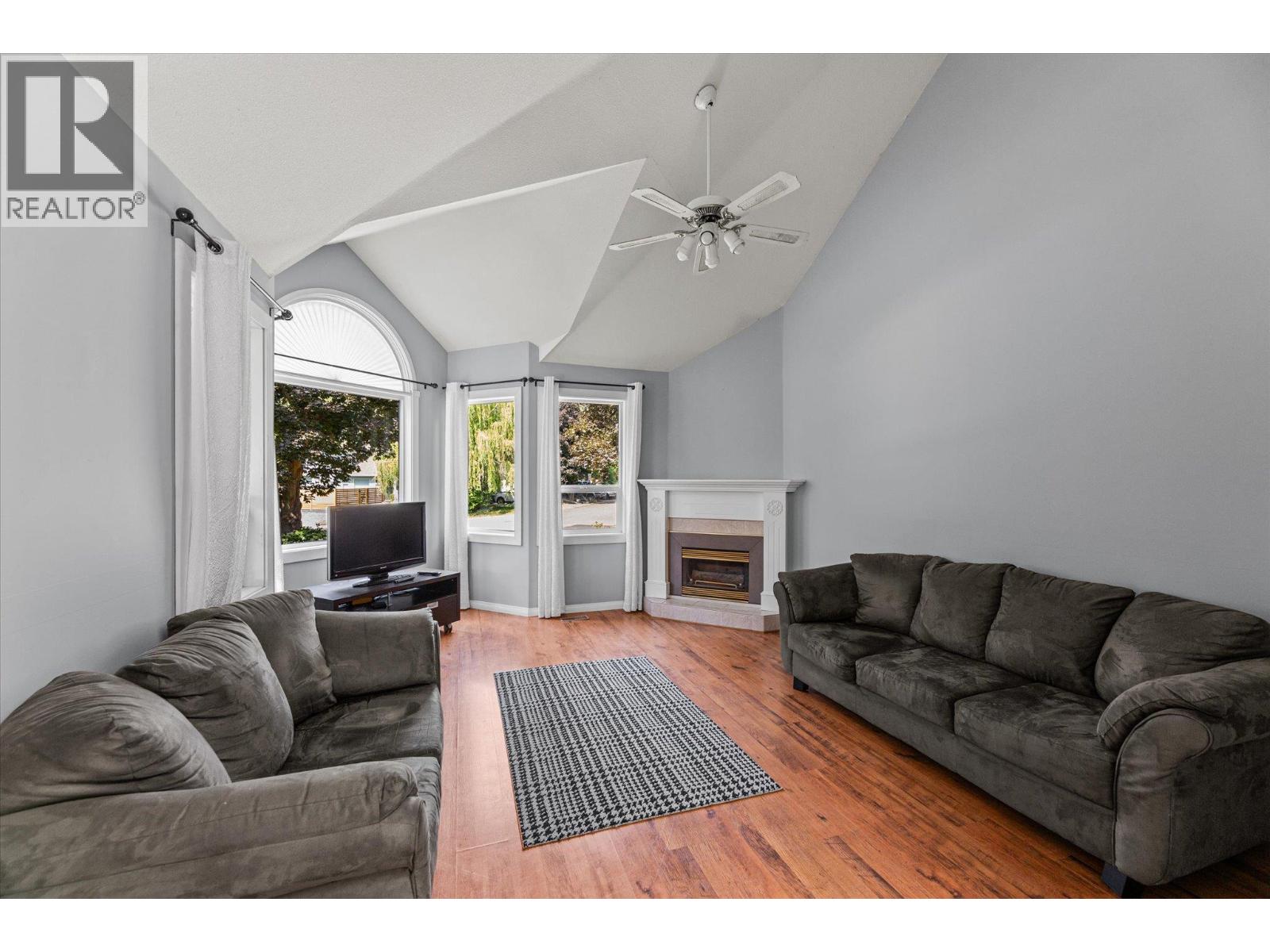 1881 Portland Place, Kelowna