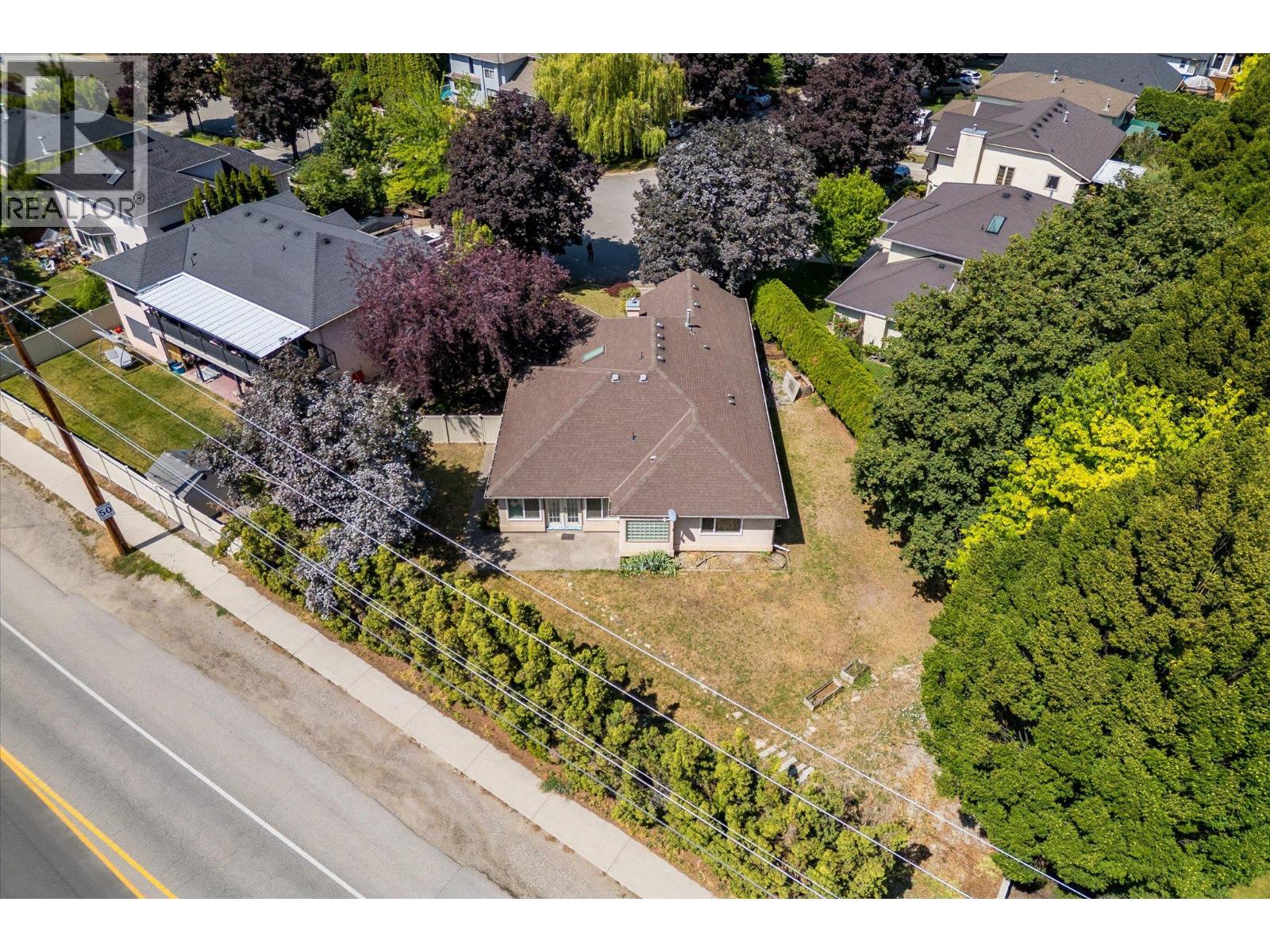 1881 Portland Place, Kelowna