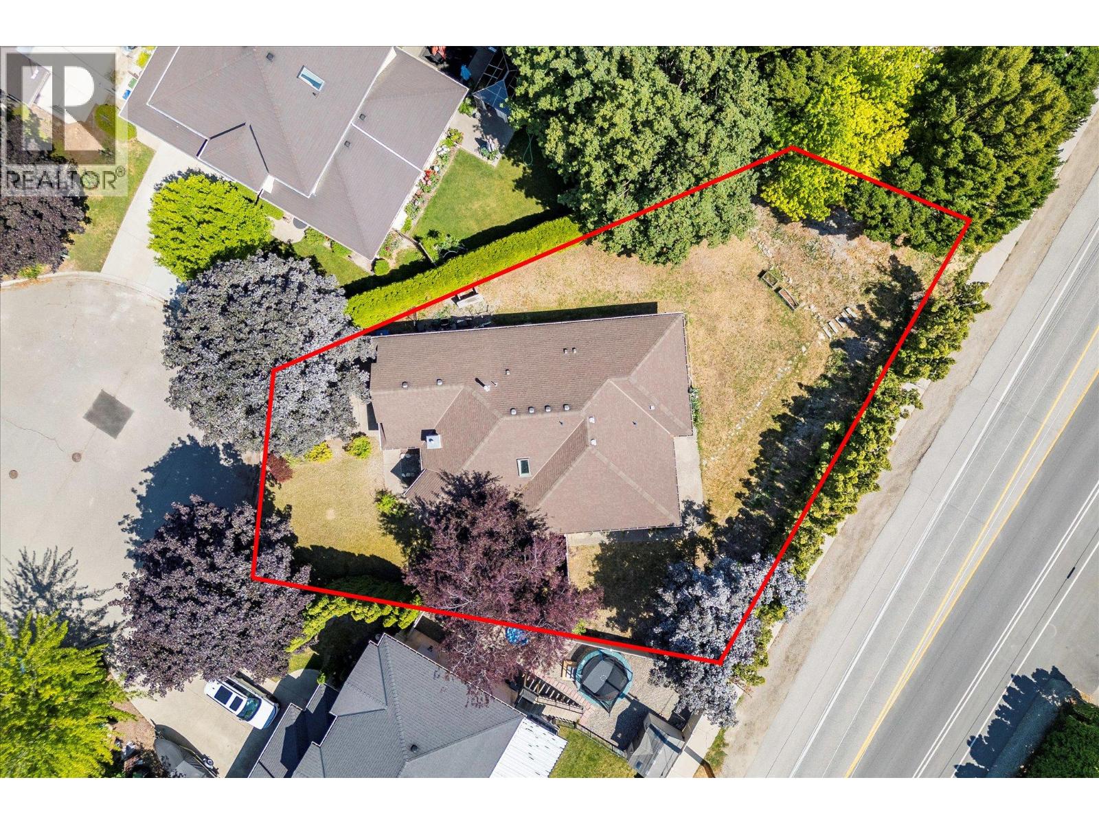 1881 Portland Place, Kelowna