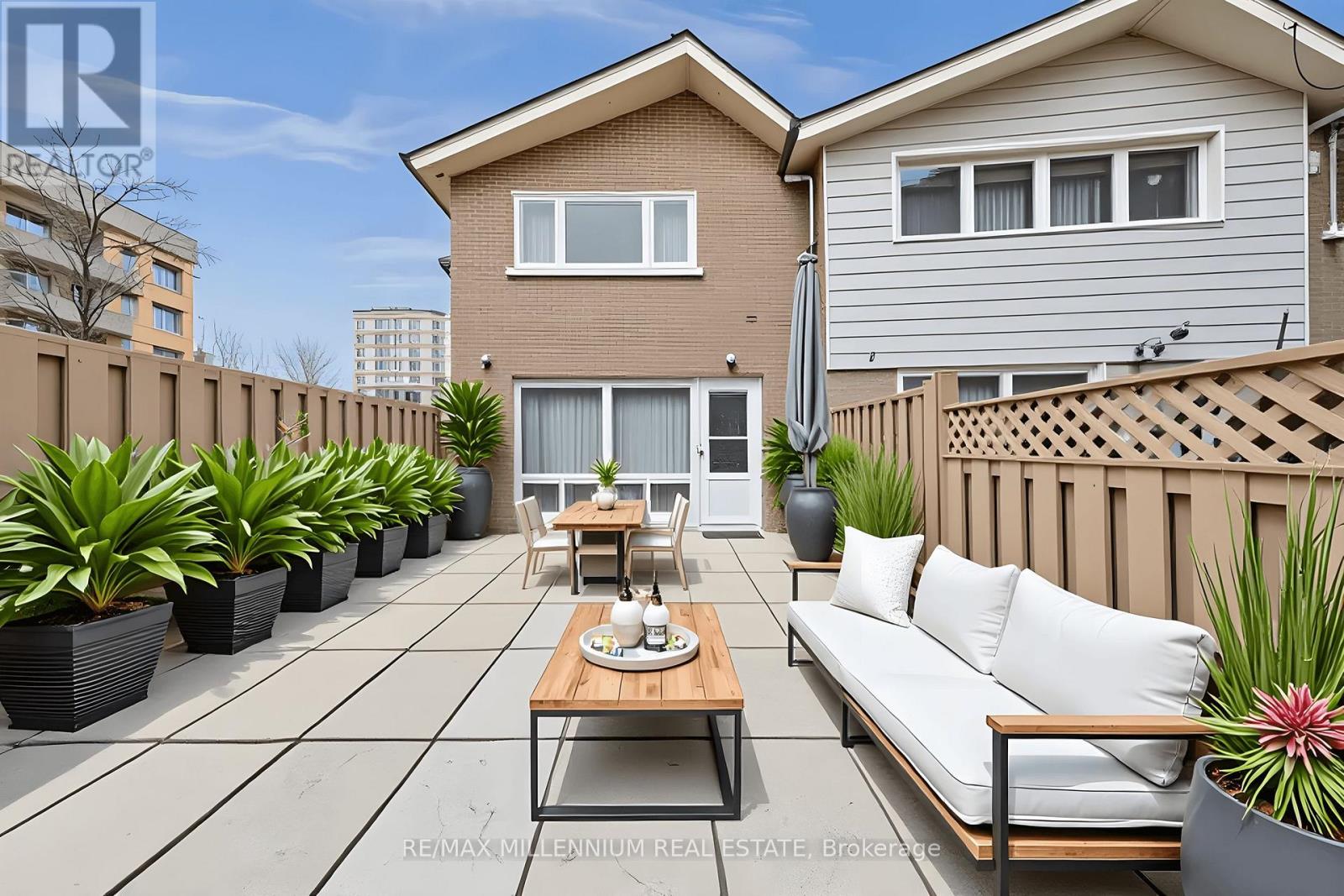 5 - 10 GRANDRAVINE DRIVE — photo 27