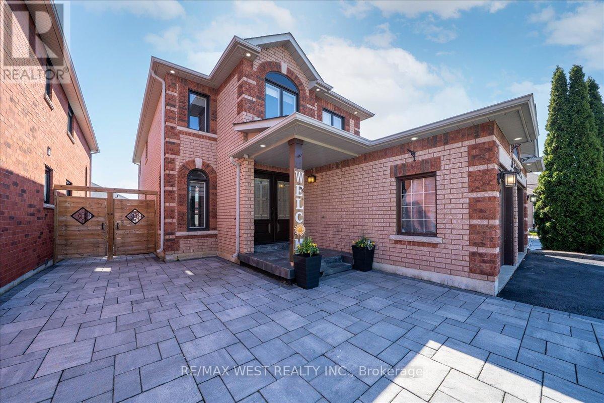 26 COUNTRY STROLL CRESCENT - 4