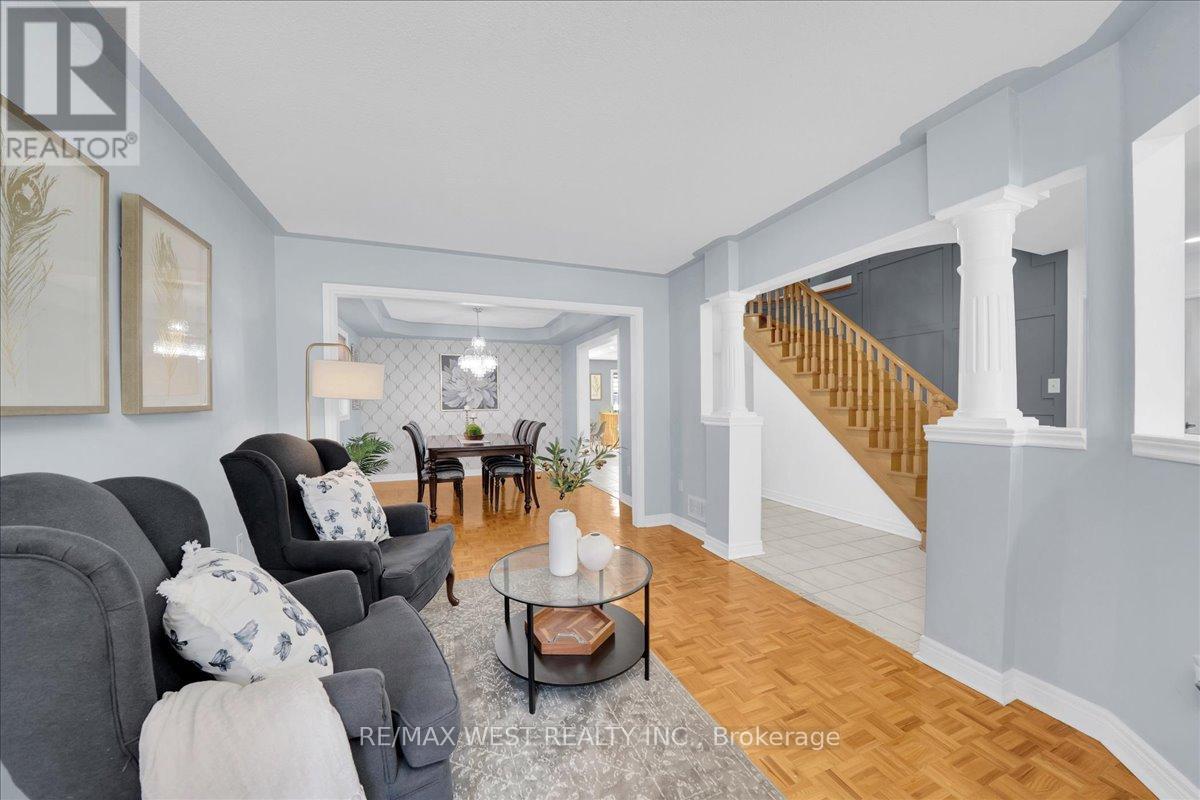 26 COUNTRY STROLL CRESCENT - 9