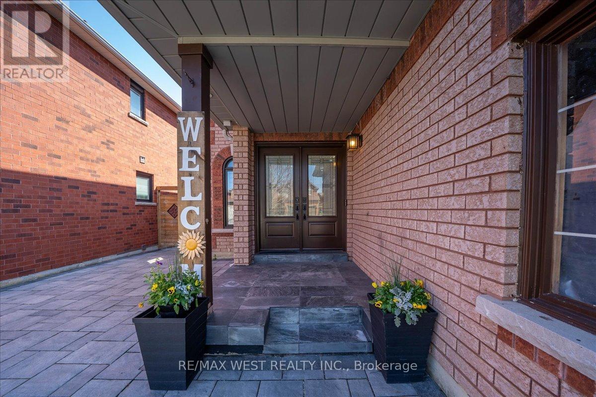 26 COUNTRY STROLL CRESCENT - 5