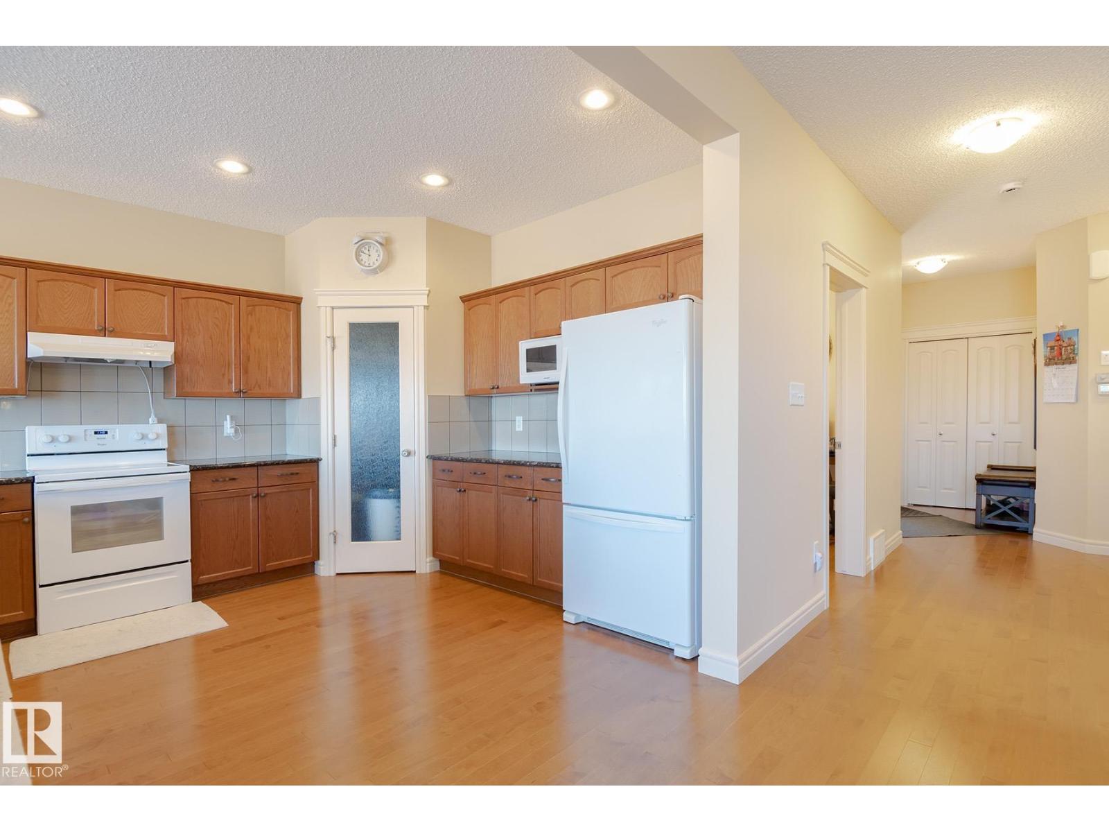 7426 Getty WY NW - 13