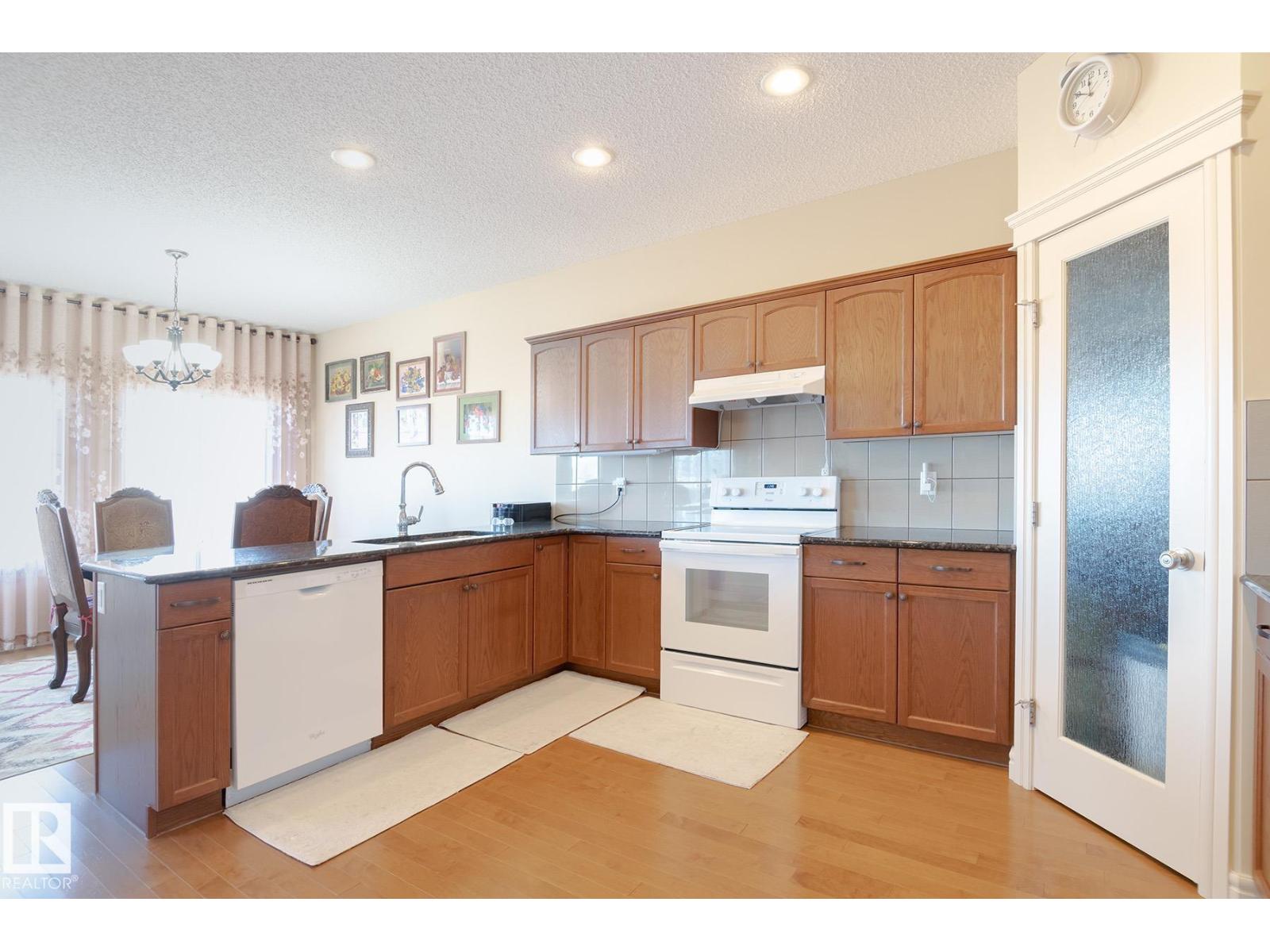 7426 Getty WY NW - 16