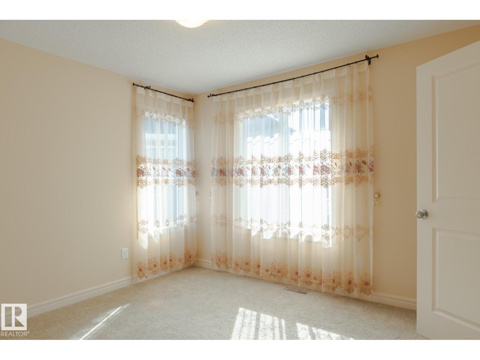 7426 Getty WY NW - 45