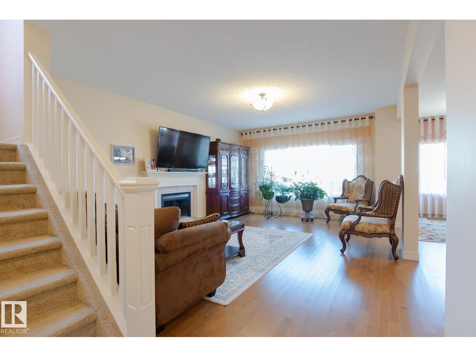 7426 Getty WY NW - 7