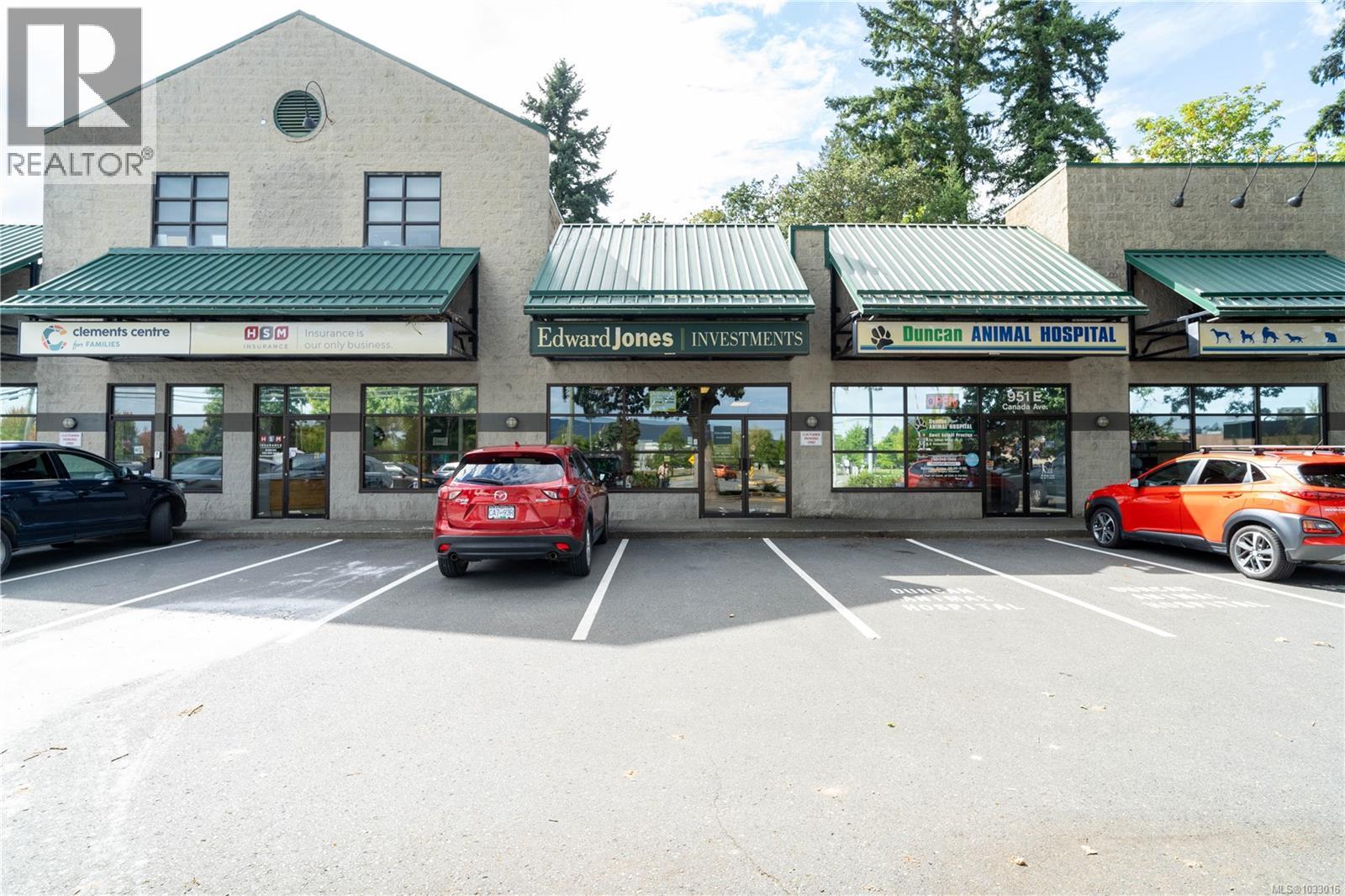 D 951 Canada Ave, Duncan