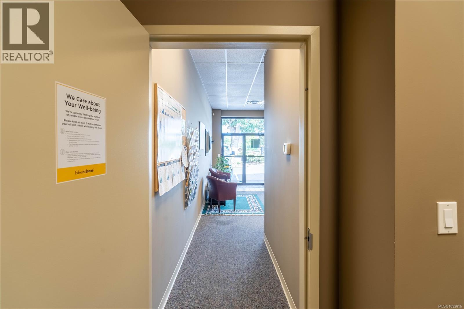 D 951 Canada Ave, Duncan