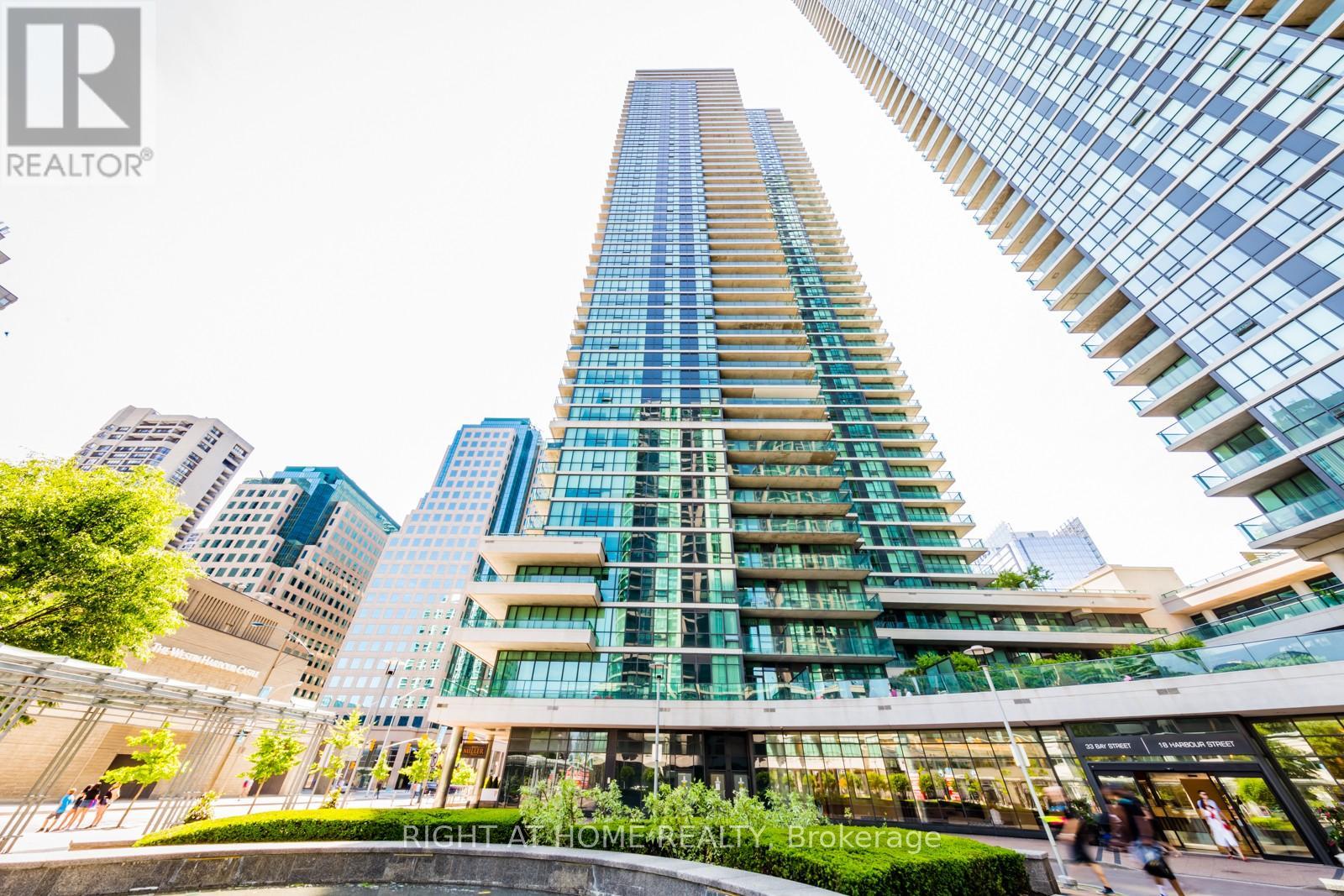 Listing photo of 3213 - 33 BAY STREET
