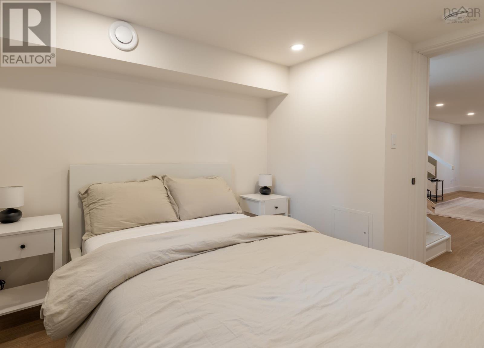 Property 25 of 45 of 19 Cumberland Street