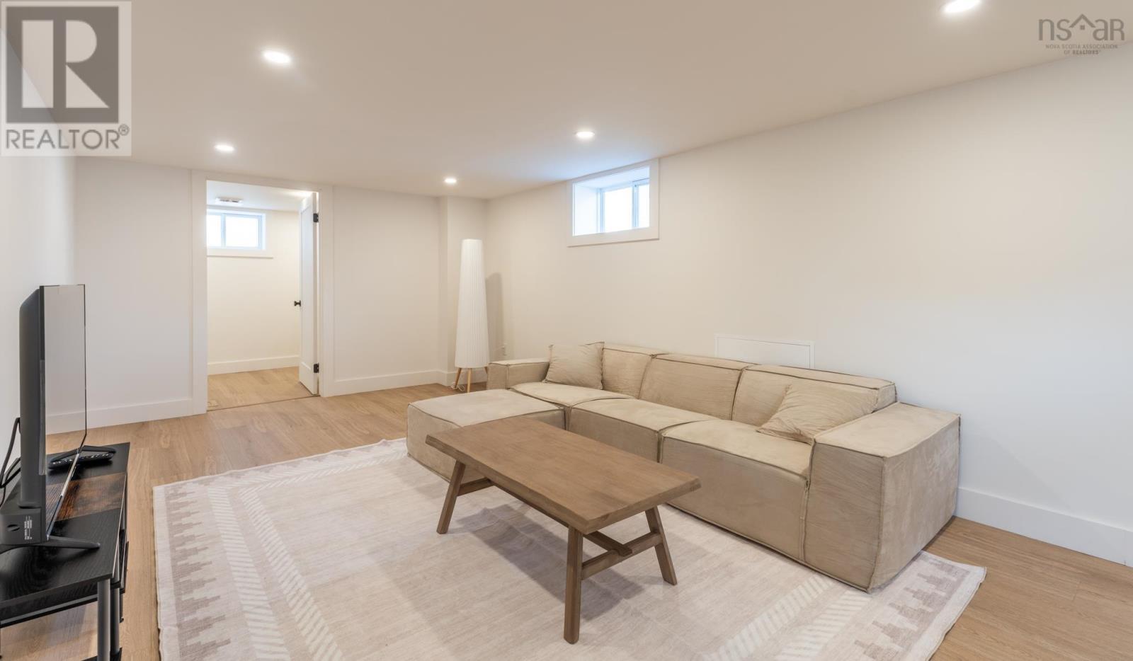 Property 23 of 45 of 19 Cumberland Street