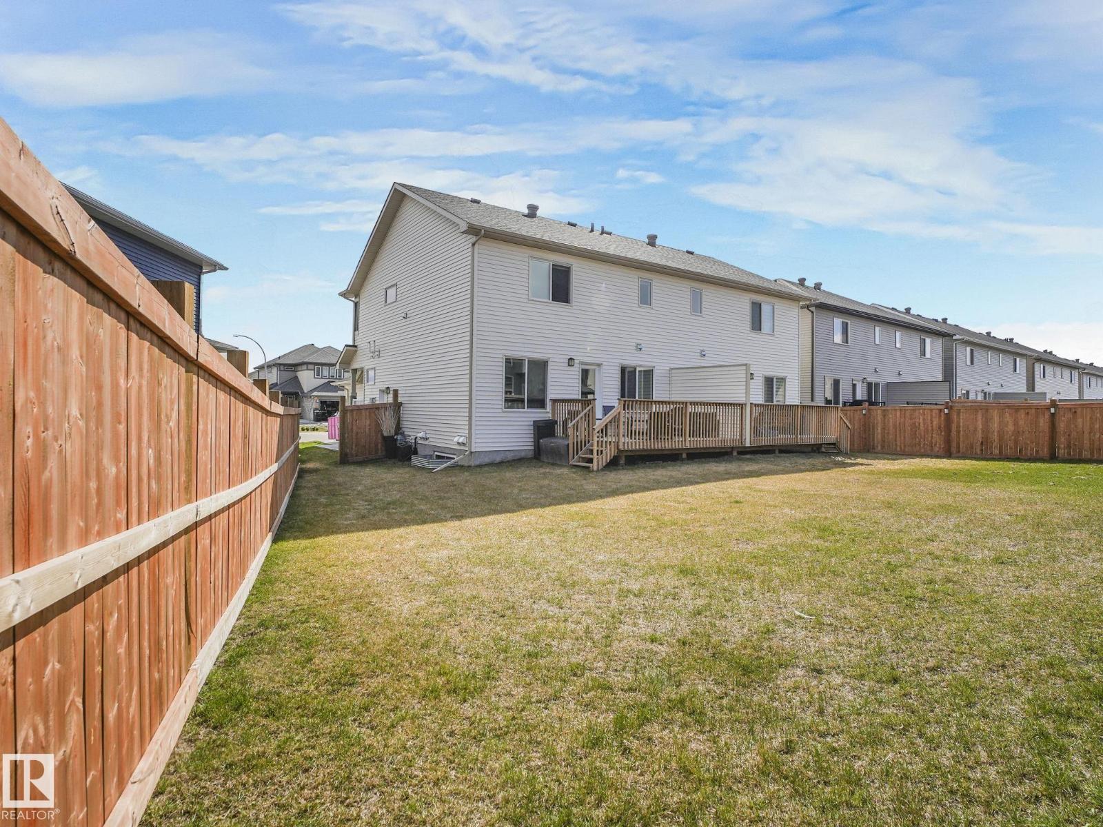 7808 174 AV NW - 20