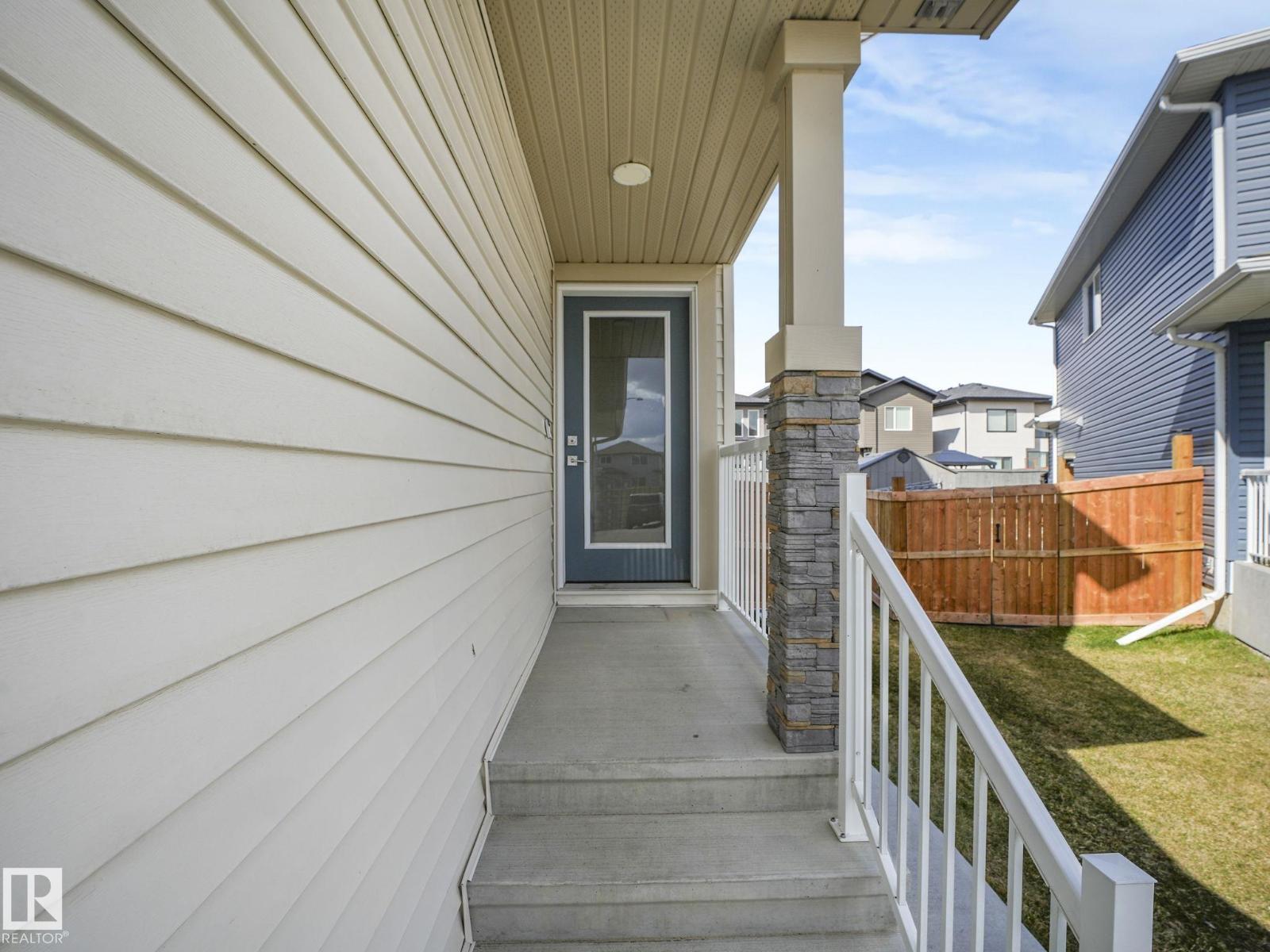 7808 174 AV NW - 16