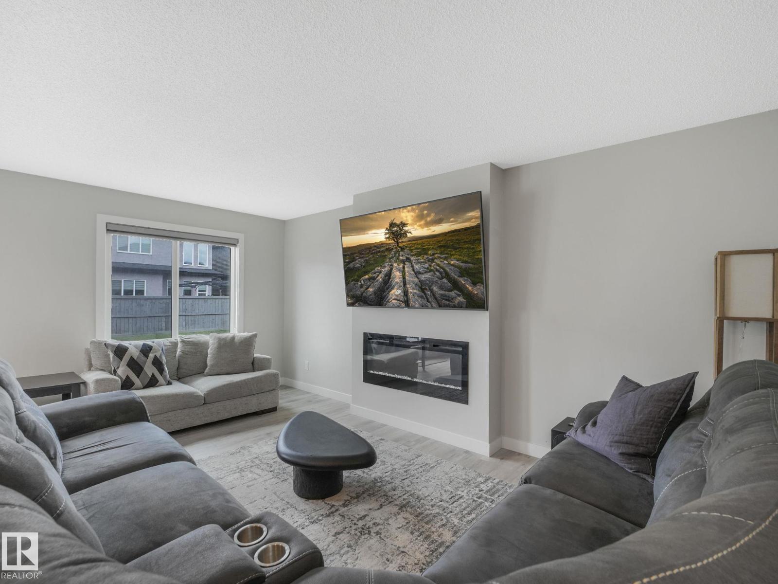 7808 174 AV NW - 26