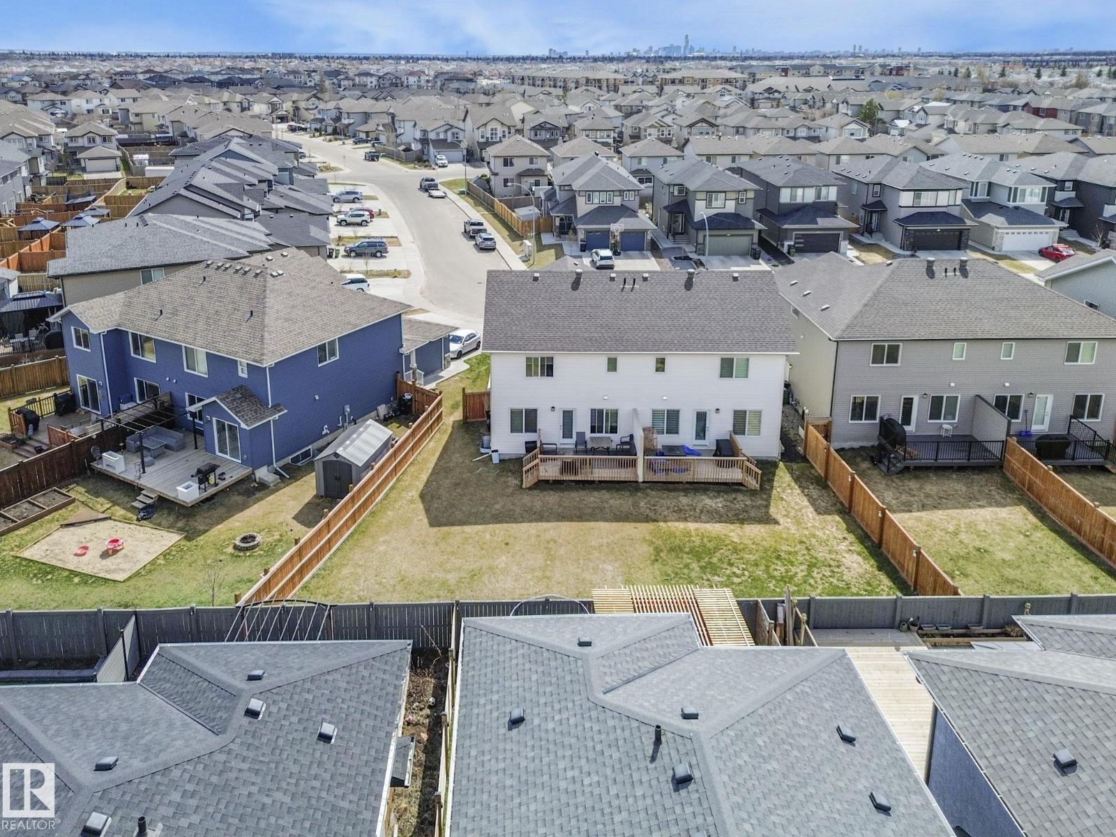 7808 174 AV NW - 8