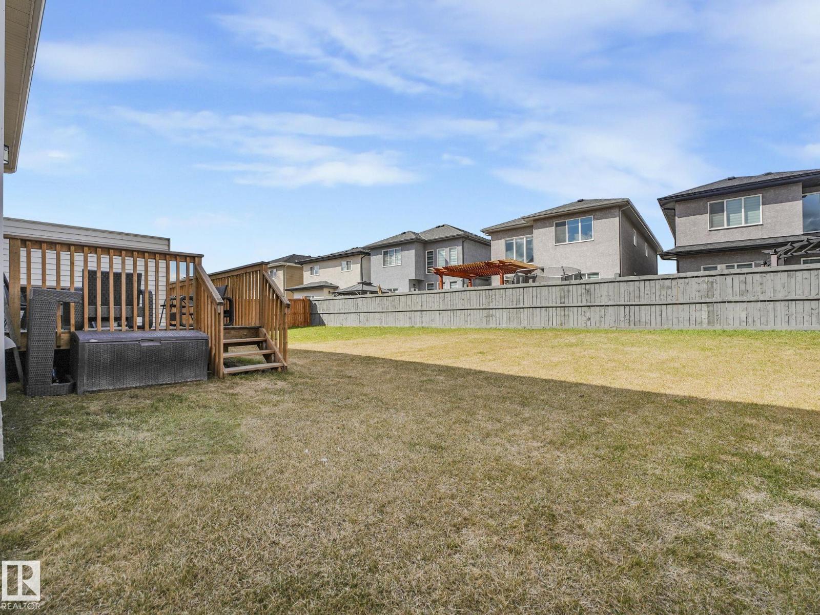7808 174 AV NW - 19